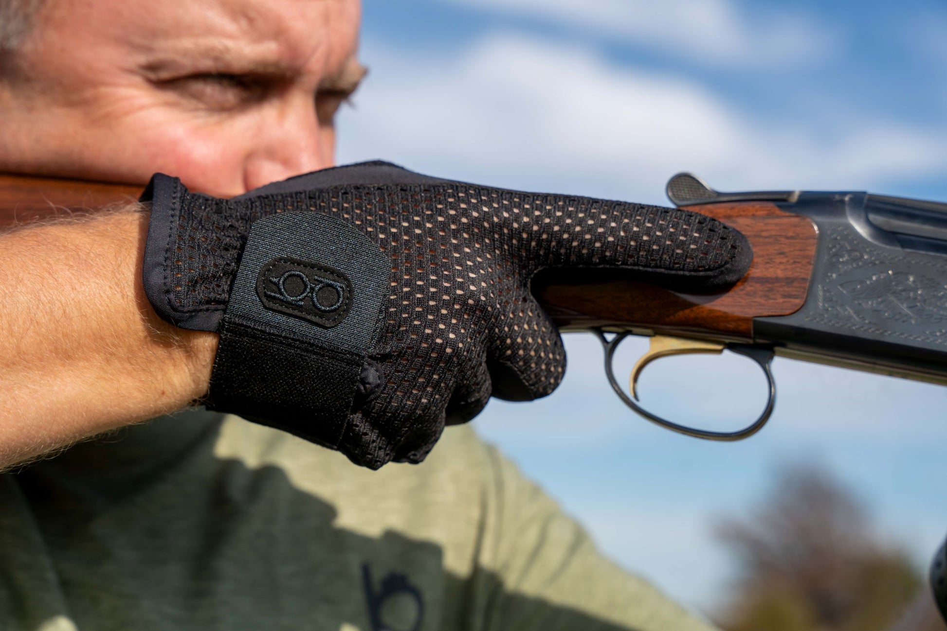 Bob Allen Shotgunner's Gloves – Boyt Harness - Main Image