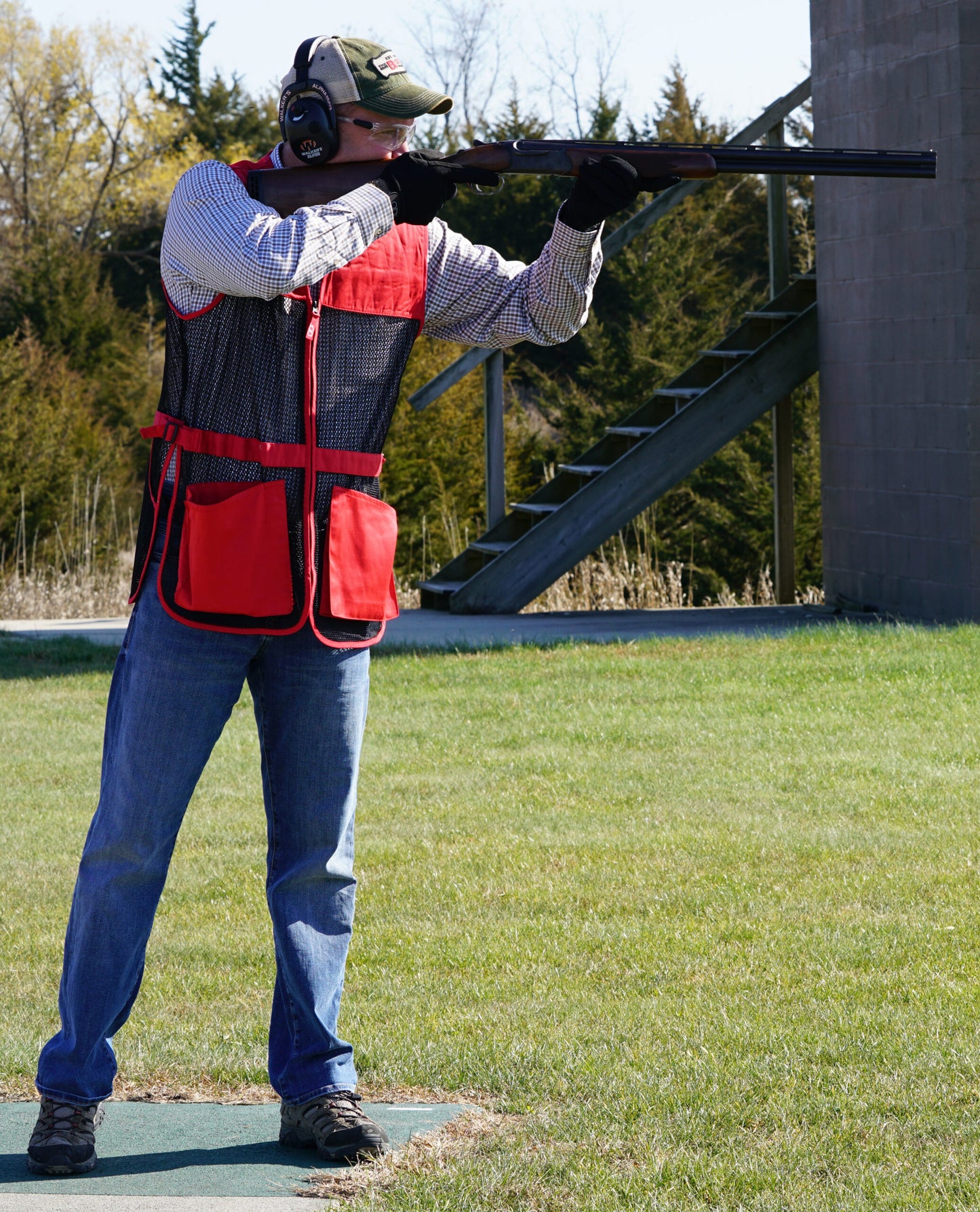 Bob Allen Full Mesh Dual Pad Shooting Vest